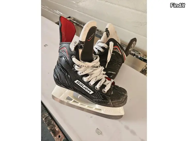 Säljes Luistimet koko 35