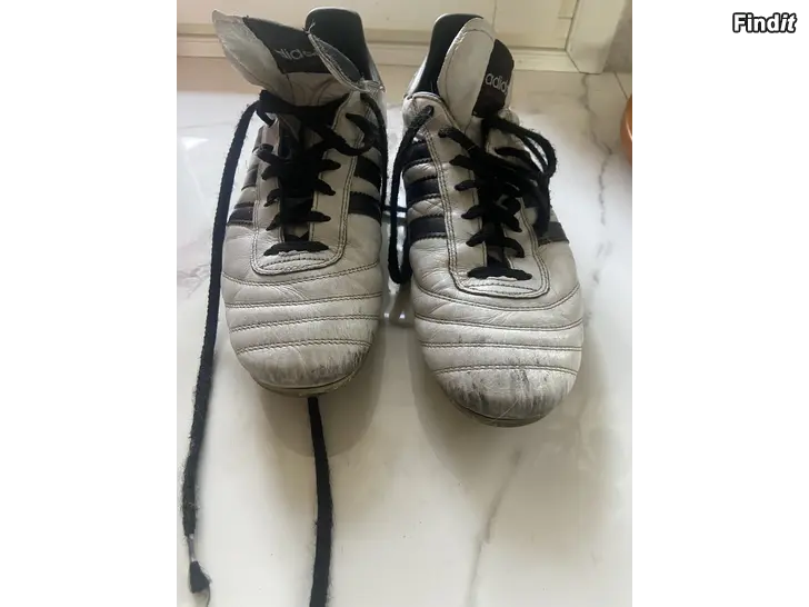 Säljes Copa Mundial fotbollsskor 40 2/3