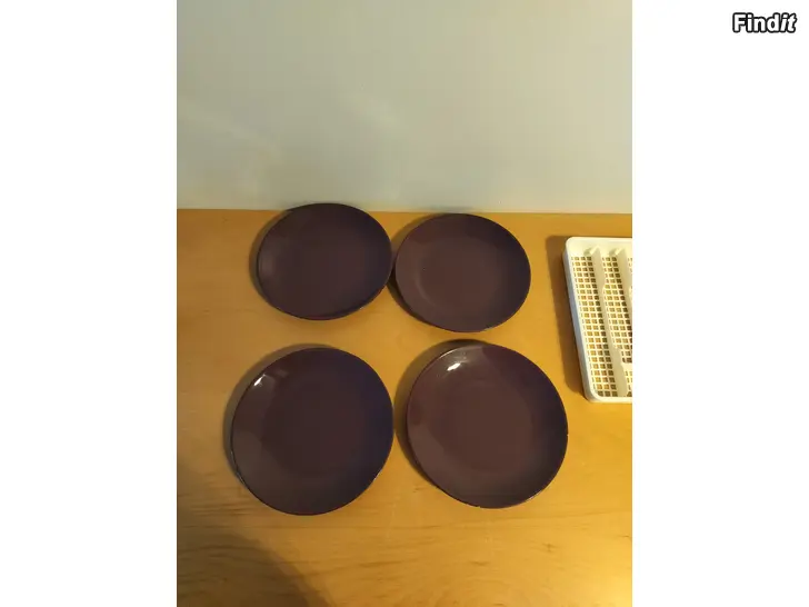 Säljes Lautaset matceramira