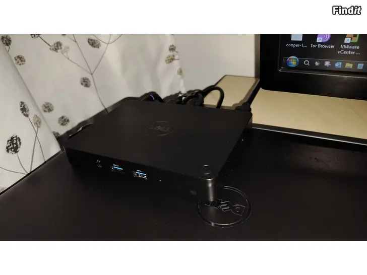 Myydään Dell WD15 Usb-c telakka + 180W teholaturi
