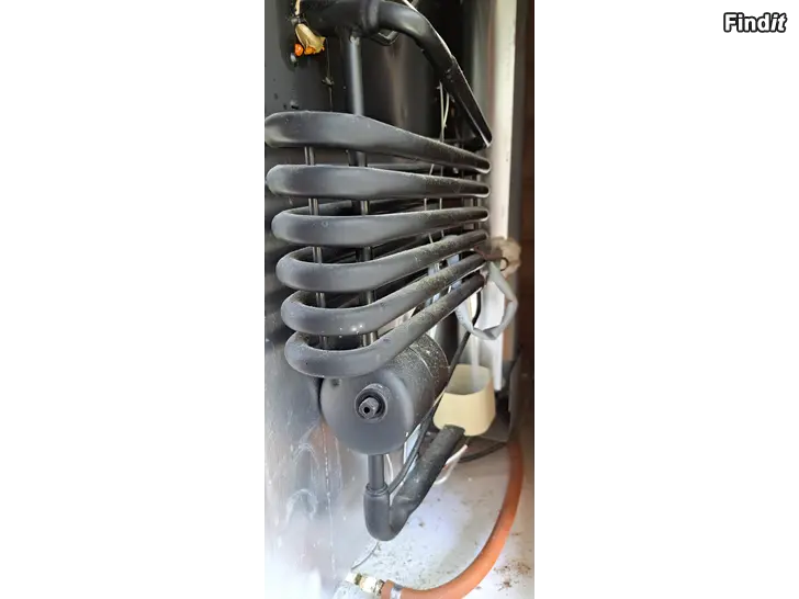 Säljes Gas/el hybrid kylskåp, gas spis och gasflaska med koppling och slang