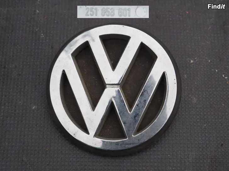 Myydään Volkswagen holder rubber 251853601B Emblem 251853601