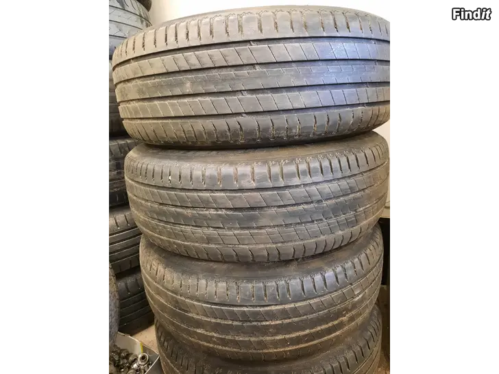 Säljes Michelin 225 65 17, Honda