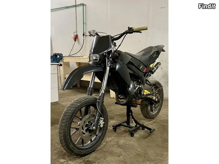 Säljes Aprilia SX 50 2014