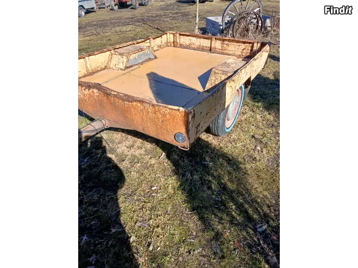 Myydään Peräkärry henkilöautoon tai mönkiäänkin