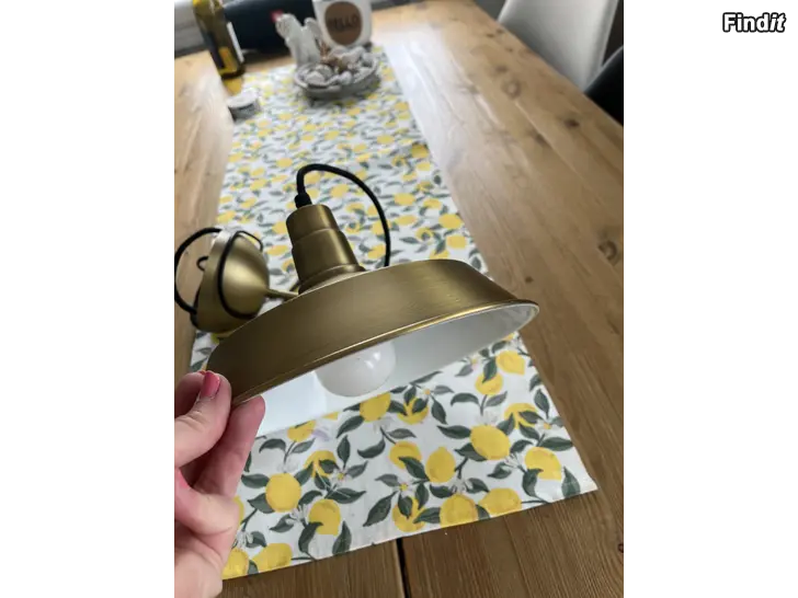 Säljes Lampa