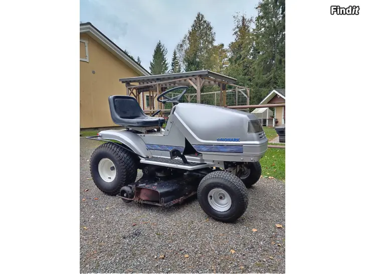 Säljes Gräsklippare Monark