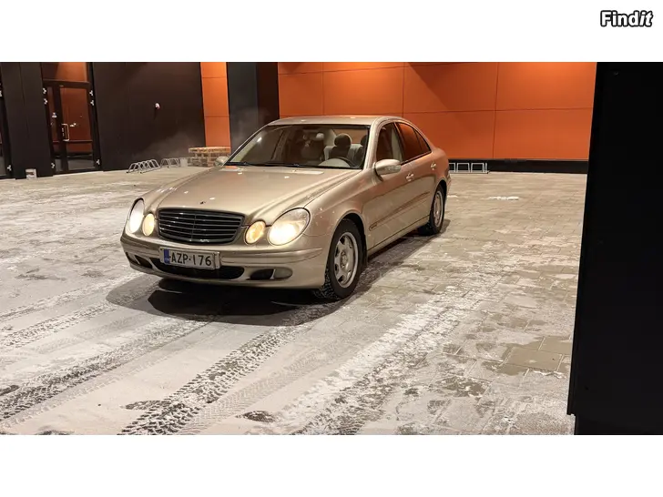 Myydään Mercedes E220 Cdi  300.000km