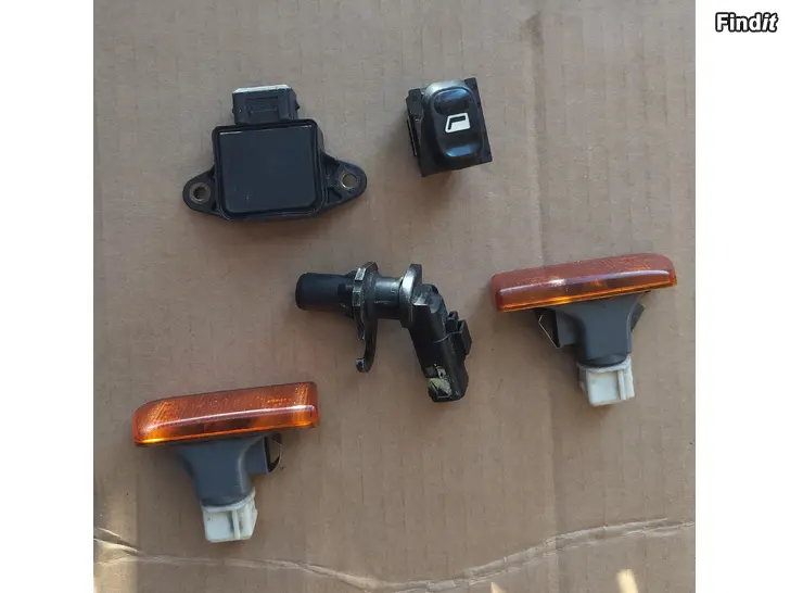 Myydään Kaasuläpäanturi tyhjäkäyntianturi oranssit sivuvilkkut