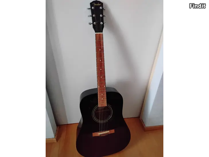 Myydään Akustisk gitarr