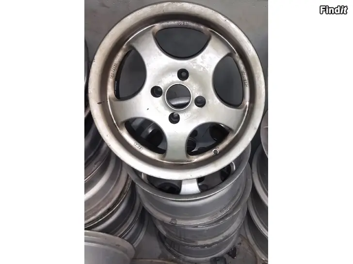 Myydään Alumiinivanteet lipalla huulella Rial