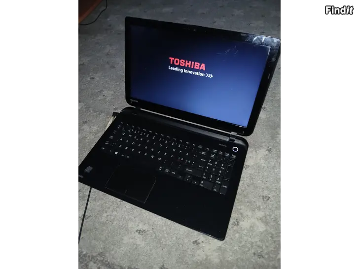 Myydään 3kpl kannettavaa tietononetta