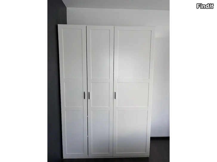 Säljes Klädskåp