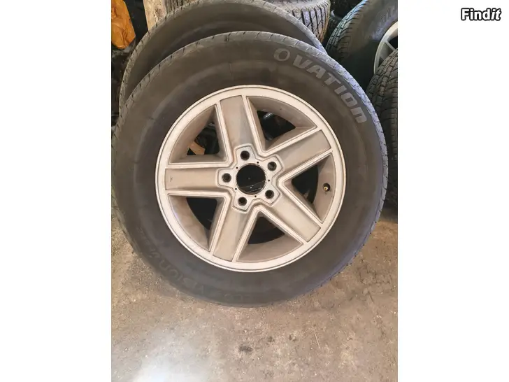 Myydään Camaro 15 fälgar
