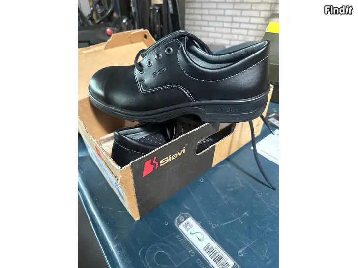Säljes Sievi skyddsskor stl 43