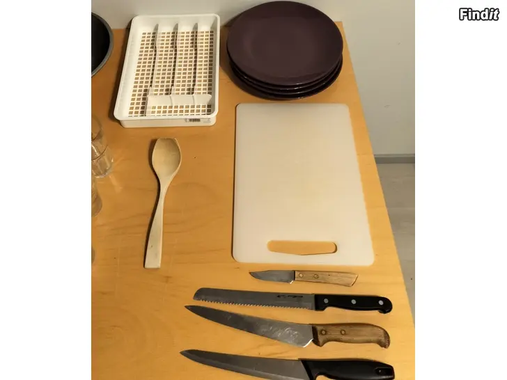 Myydään Termarimuki peltinen purkki Fiskars leipäveitsi