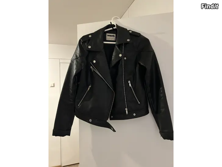 Säljes läder jacka