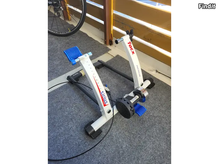 Myydään TACX SIRIUS HARJOITUSVASTU