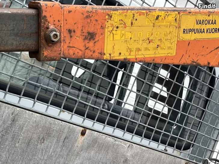 Myydään Hiab nosturi
