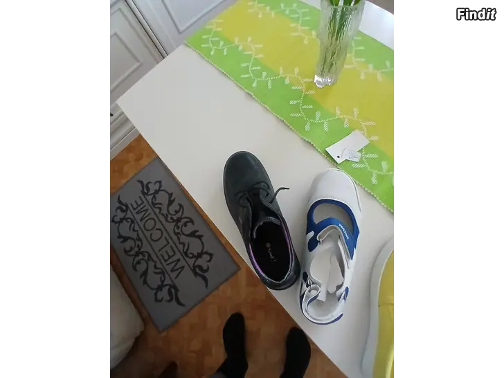 Säljes Nya skor  udet  kengät