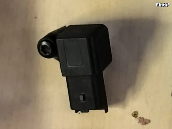 Myydään Ahtopaineanturi