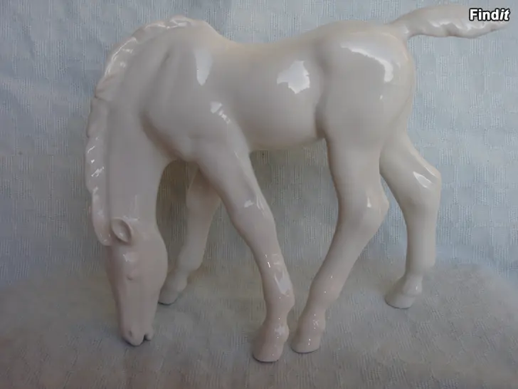 Säljes Lomonosov hästfigurin