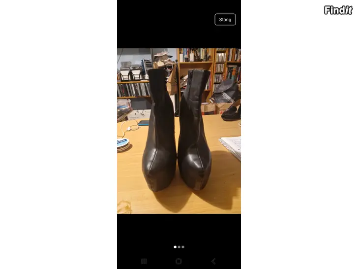 Säljes Stövletter.