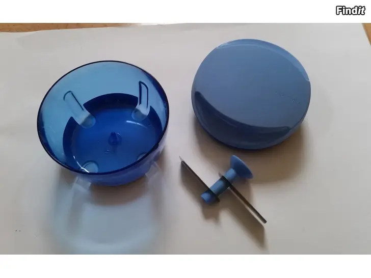Myydään Tupperware vihannesleikkuri sininen -hinta 5e
