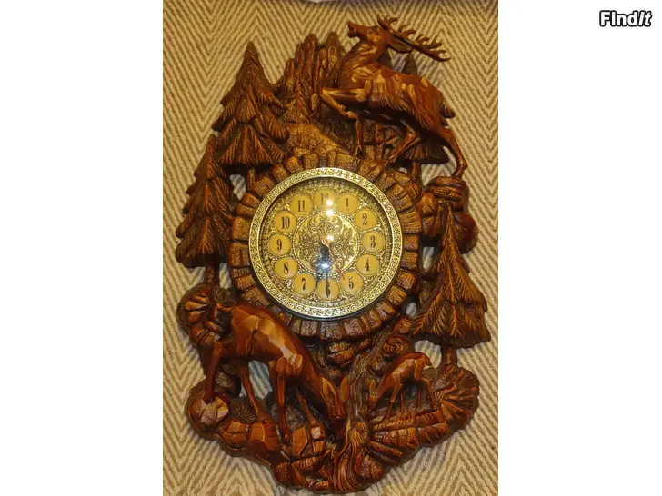 Myydään Hieno seinäkello