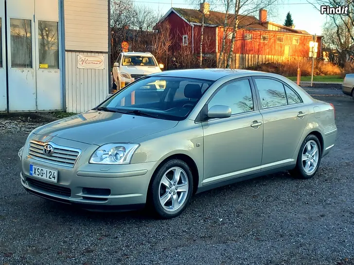 Myydään Toyota Avensis 1.6 VVT-i Linea Terra 4-ov.MM 2005 Edition