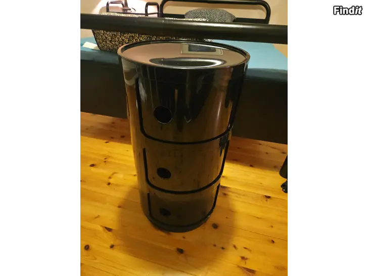 Säljes Kartell Componibili 3 delar, svart  klassisk designmöbel