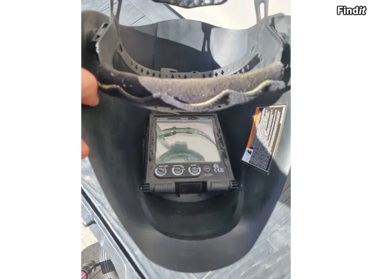 Myydään Svetshjälm