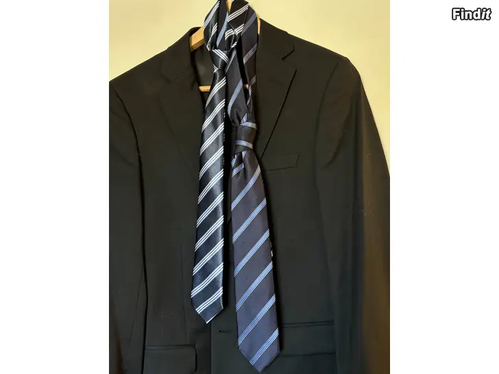Säljes Kostym jacka  slipsar för barn/ungdom