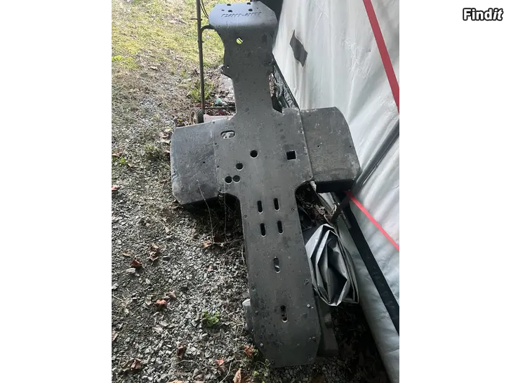 Myydään Can-Am G2 L Outlander pohjapanssari