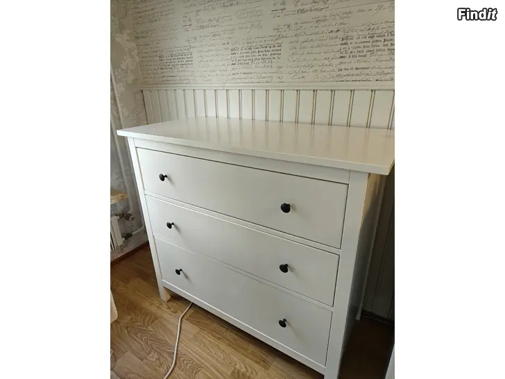 Säljes Ikea byrå hemnes