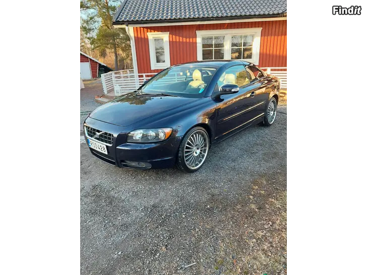 Säljes Kesän rientoihin Siisti ja hyväkuntoinen Volvo c70 Cabriolet
