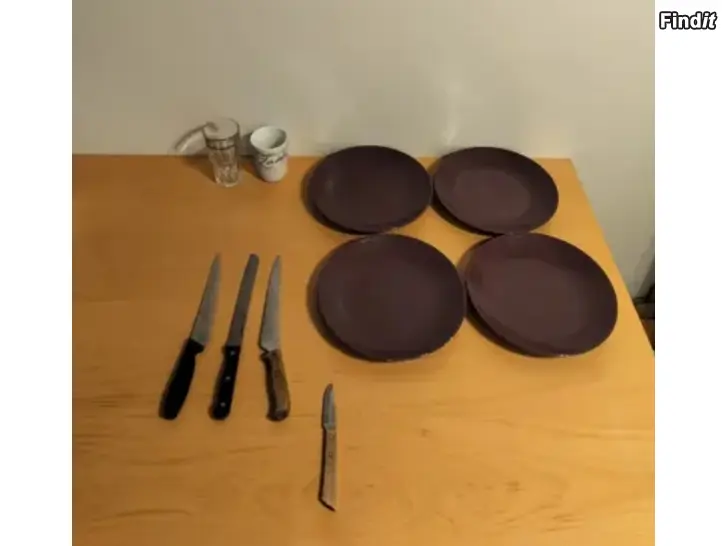 Myydään Lautaset Fiskars leipäveitsi