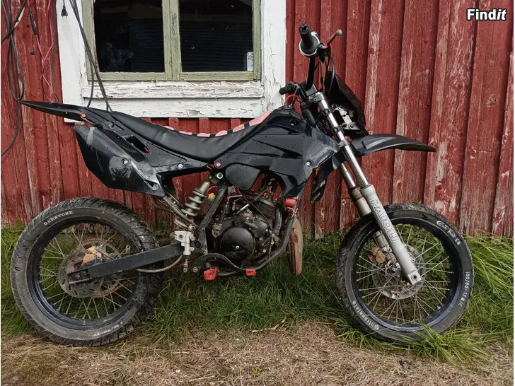 Säljes Moped Motorhispania/MHMotorcycle  FURIA MAX 49cm