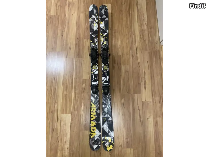 Säljes Slalomskidor twintip 143 cm