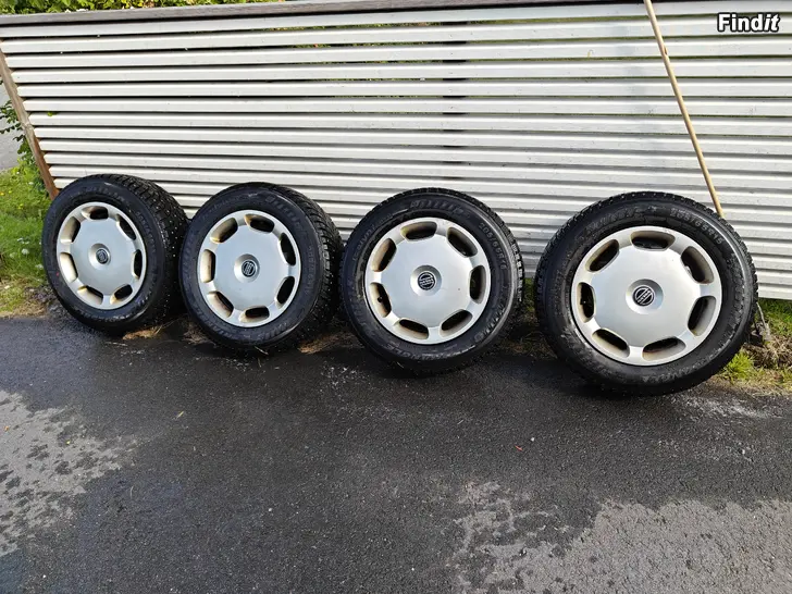 Säljes Bra vinterdäck på plåtfälgar