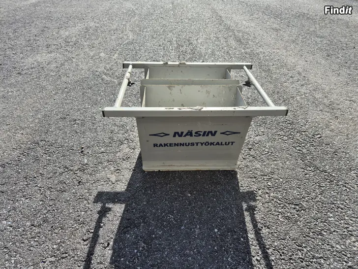 Myydään Laastikelkka / Muurauskelkka säädettävä