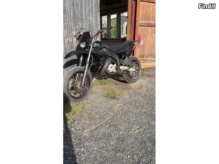 Säljes Derbi senda 2009