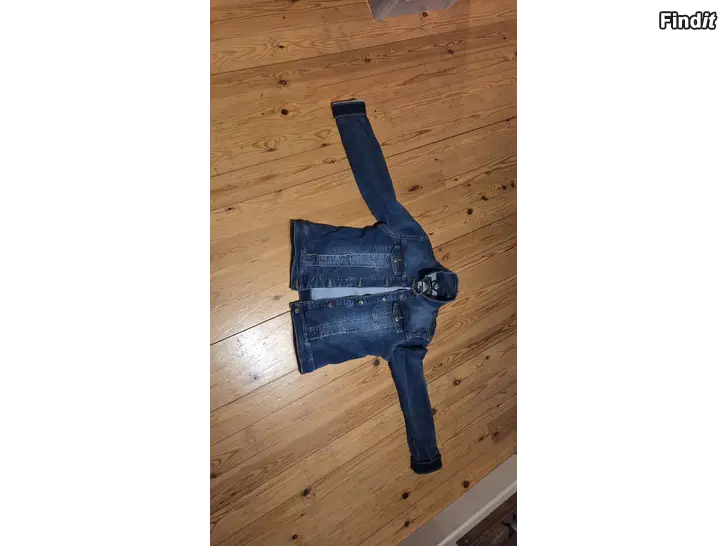 Säljes Jeansjacka stl 152