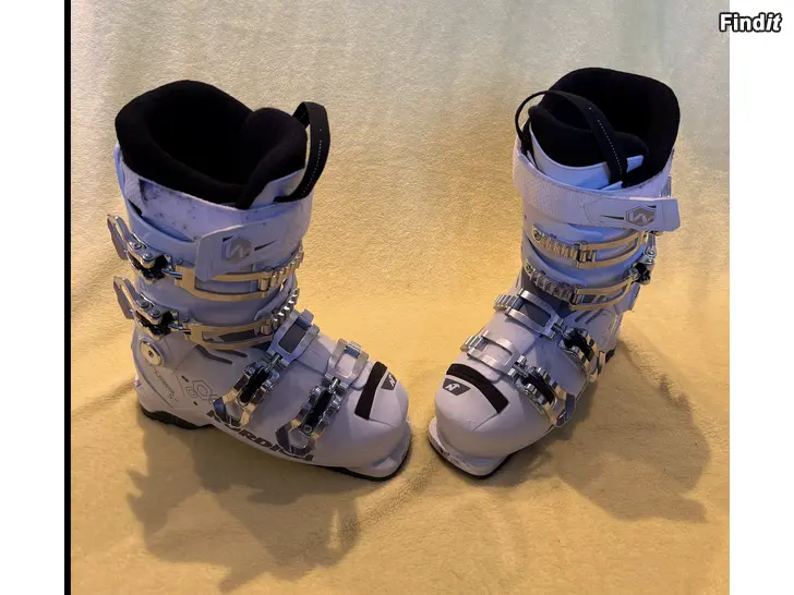 Säljes Slalomskor Nordica the Cruise S W 23,5