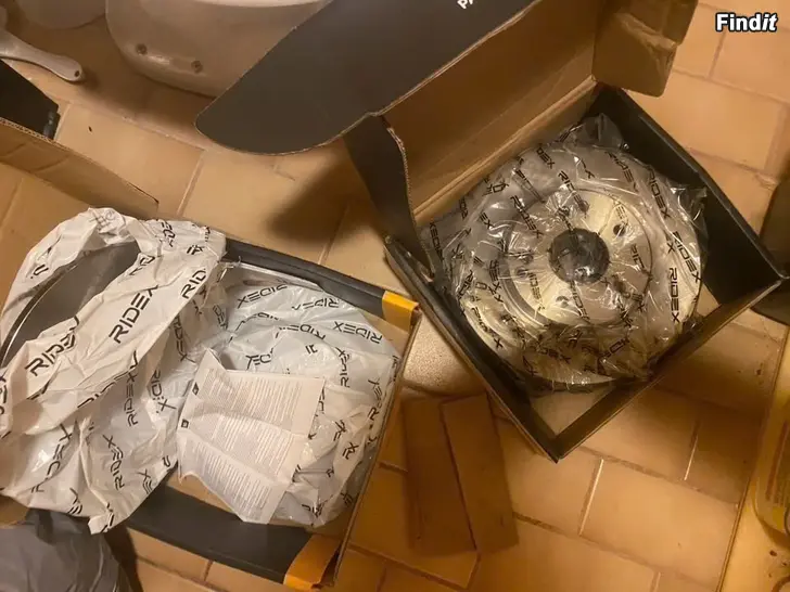 Säljes Mercedes benz bromsskivor