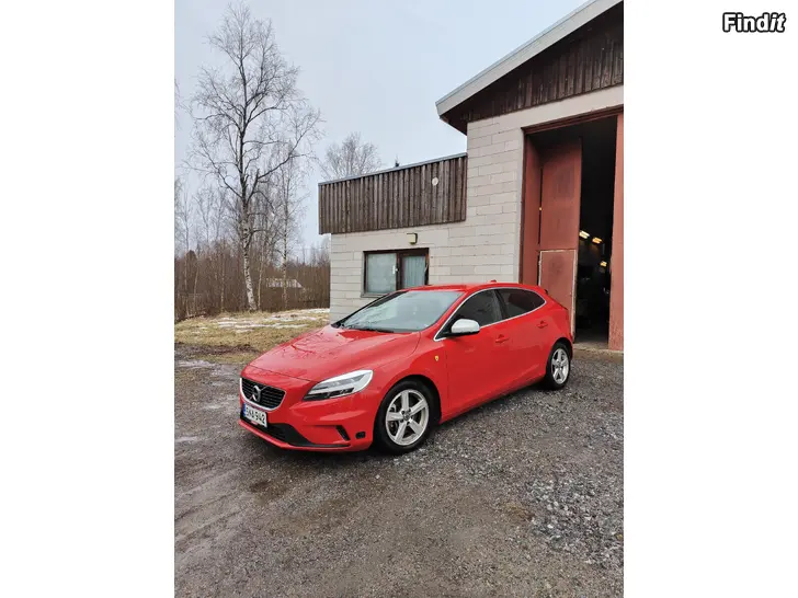 Säljes Volvo v40 r-designe