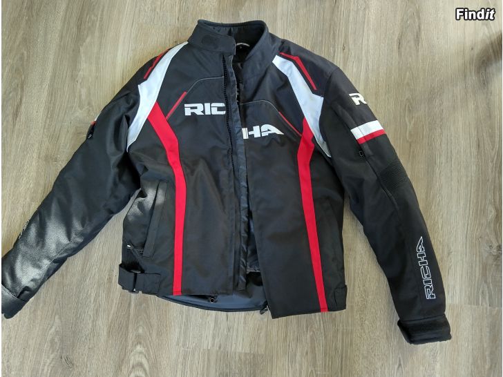 Säljes Richa Falcon 2 mc jacka storlek S