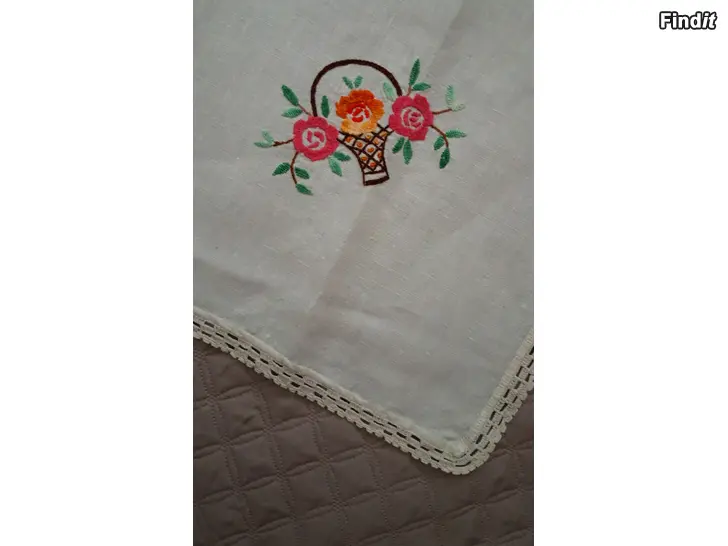 Säljes Pöytäliina Ruusut