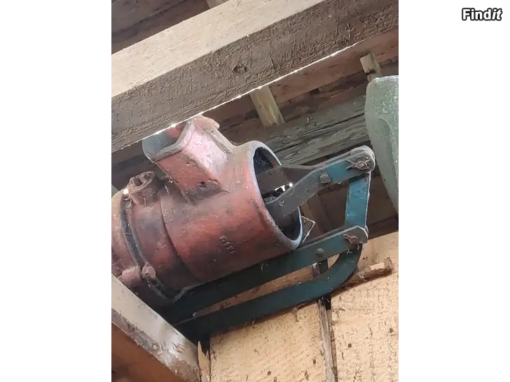 Myydään Joku vanha pumppu