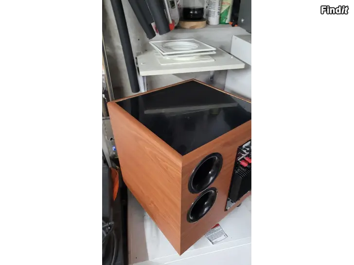 Myydään Wharfedale Cube12+